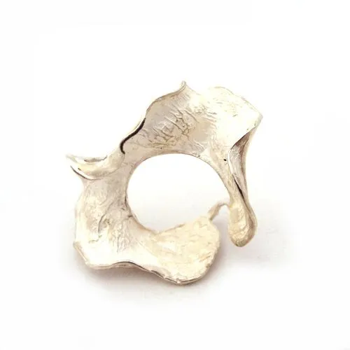 Curly Pod Ring