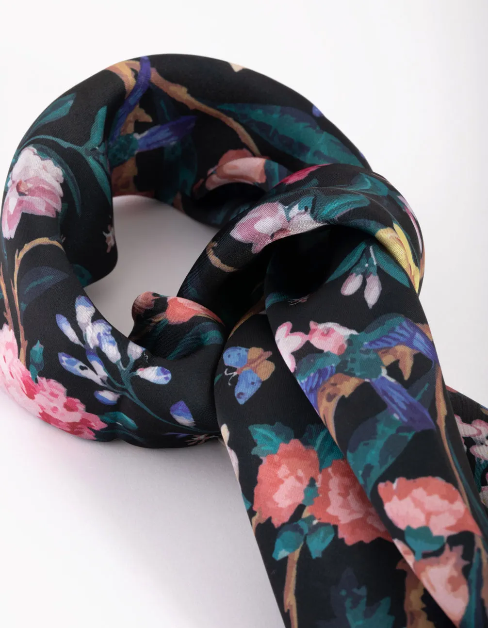 Fabric Circle Floral Print Scarf