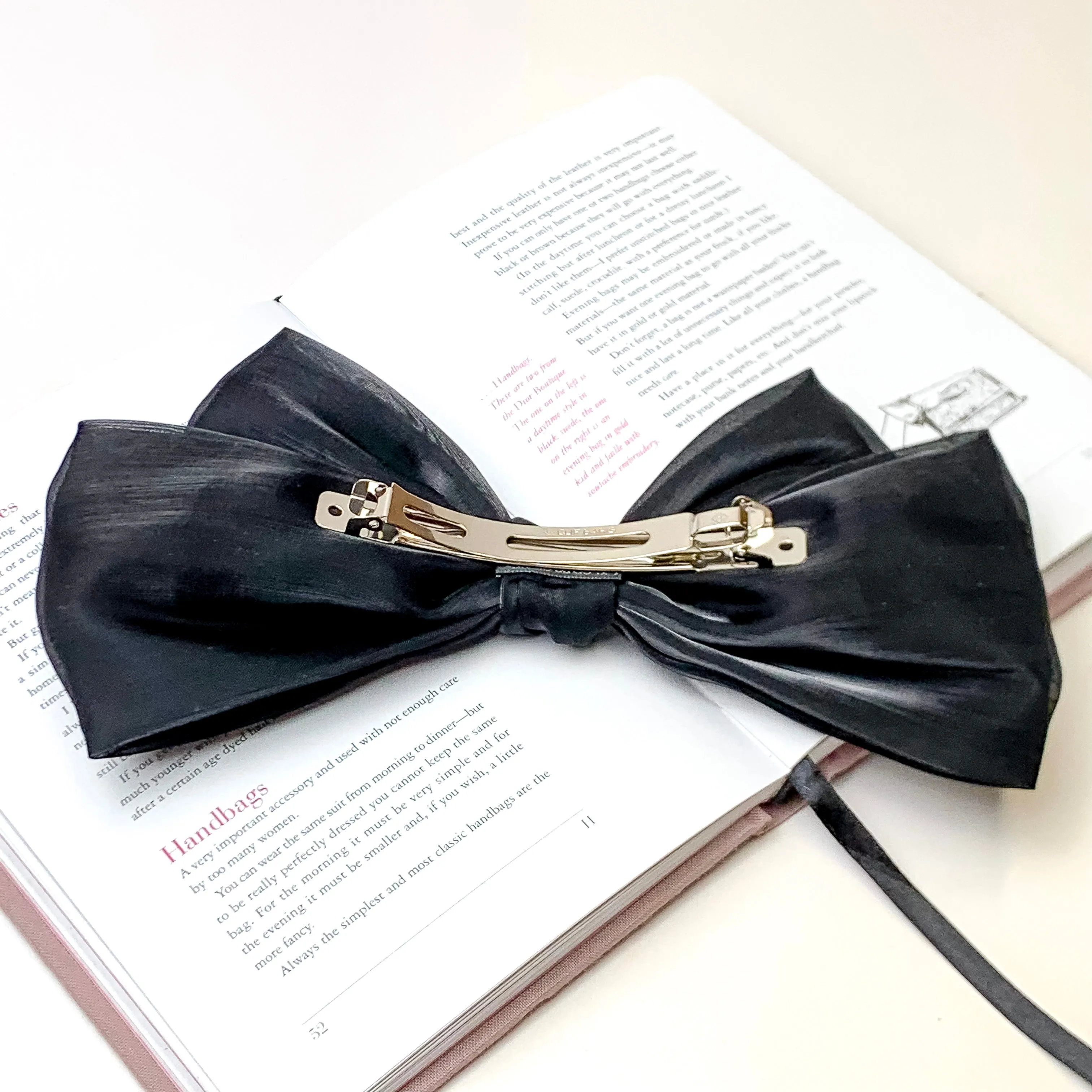 Feelin' Flirty Silk Bow Hair Clip in Black