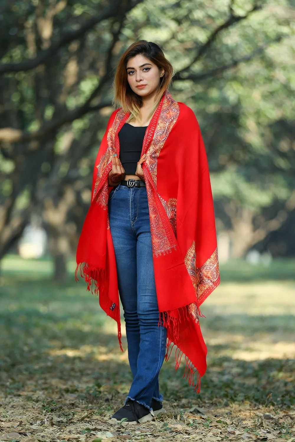 LOVELY RED COLOUR TILLA EMBROIDERED STOLE DEPICTS COURAGE AND RELIGIOUS FERVOR